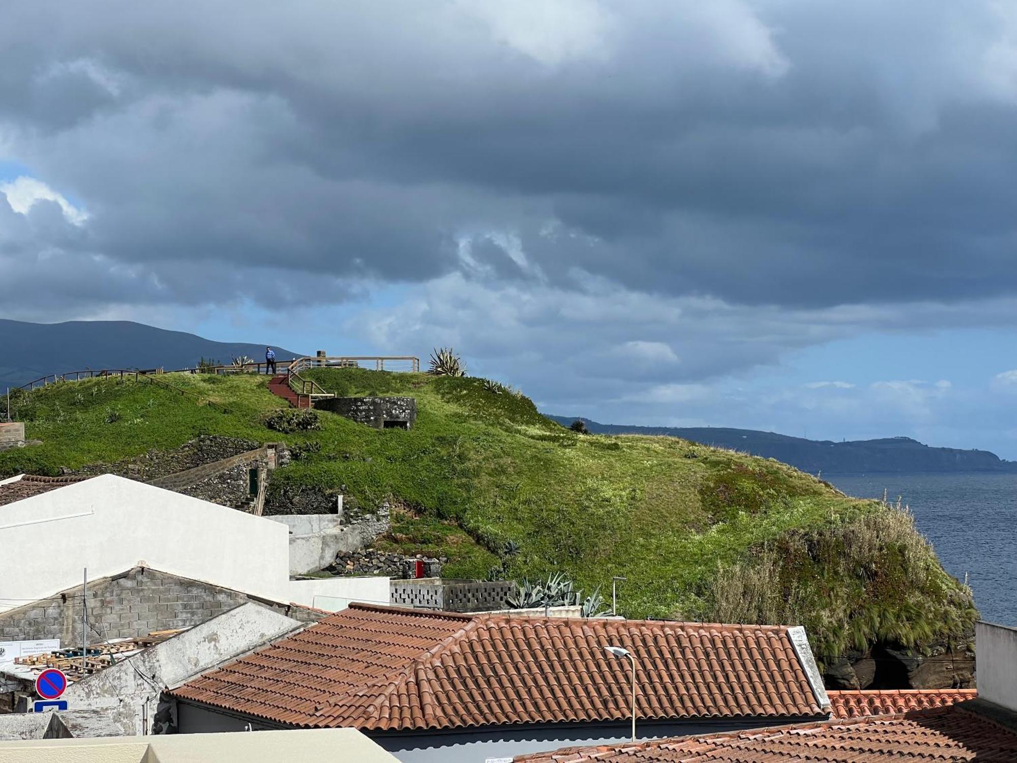 Casa A 2 Minutos A Pe De Piscina Natural Ponta Delgada Exteriör bild