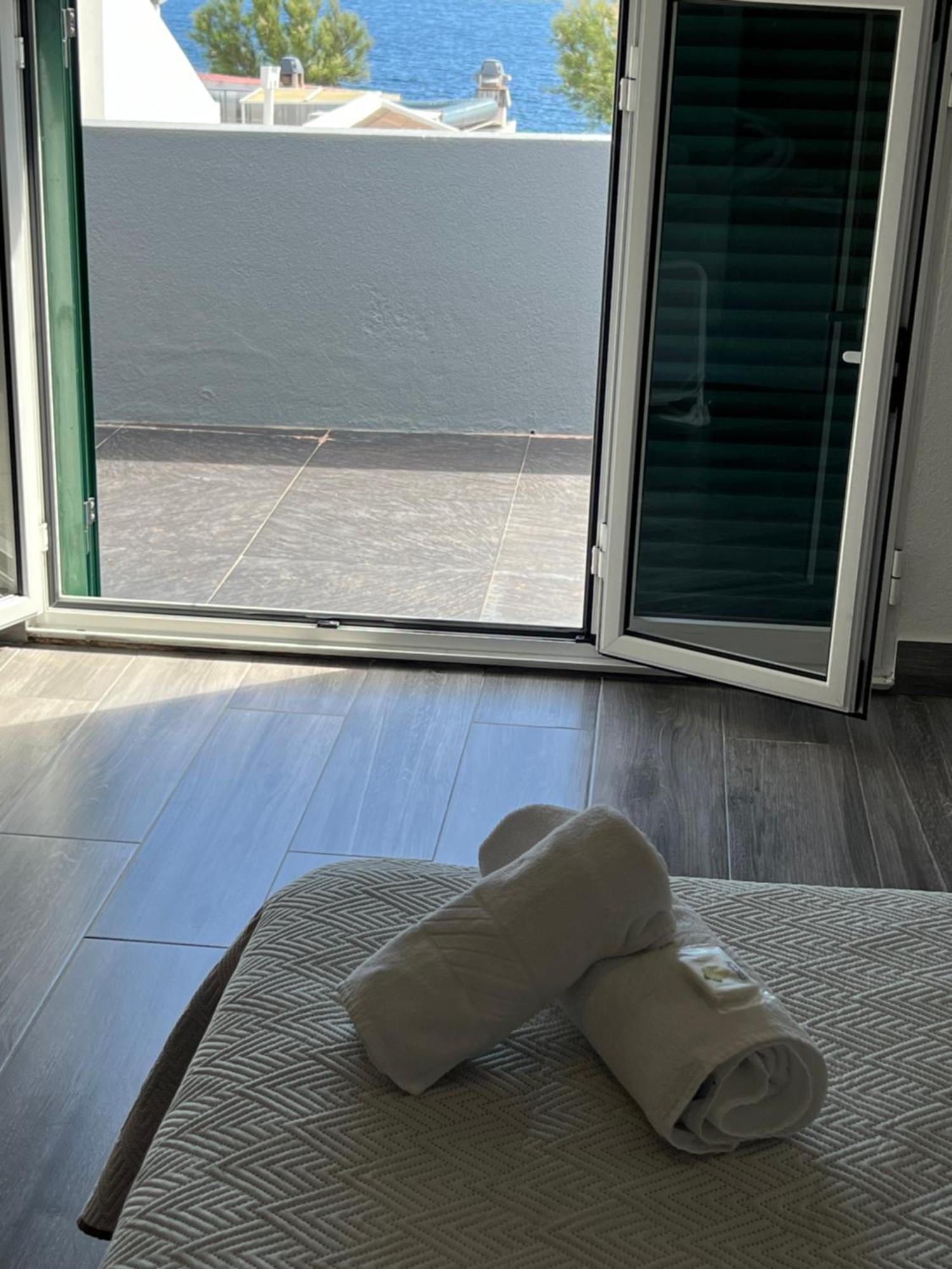 Casa A 2 Minutos A Pe De Piscina Natural Ponta Delgada Exteriör bild