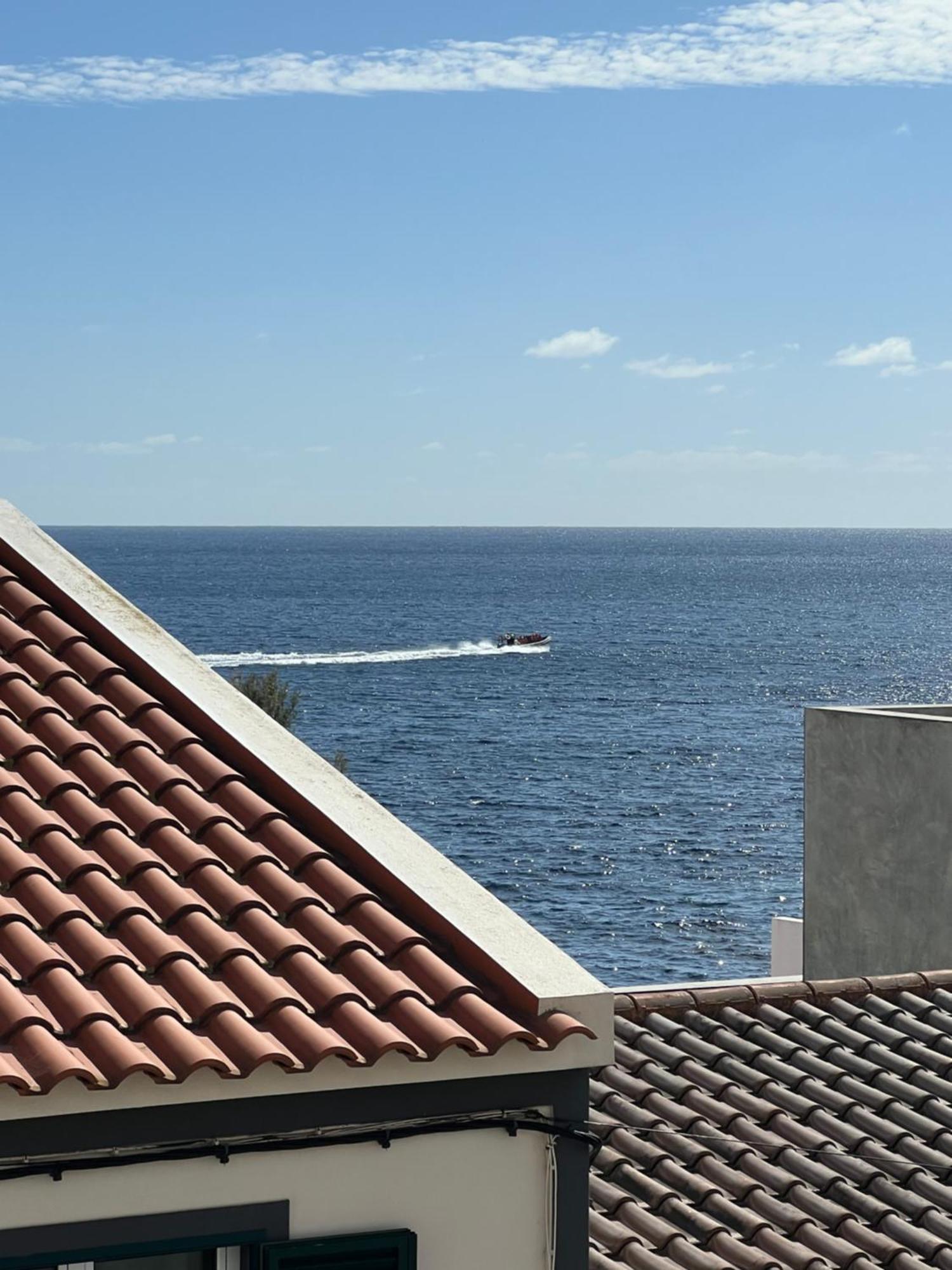 Casa A 2 Minutos A Pe De Piscina Natural Ponta Delgada Exteriör bild