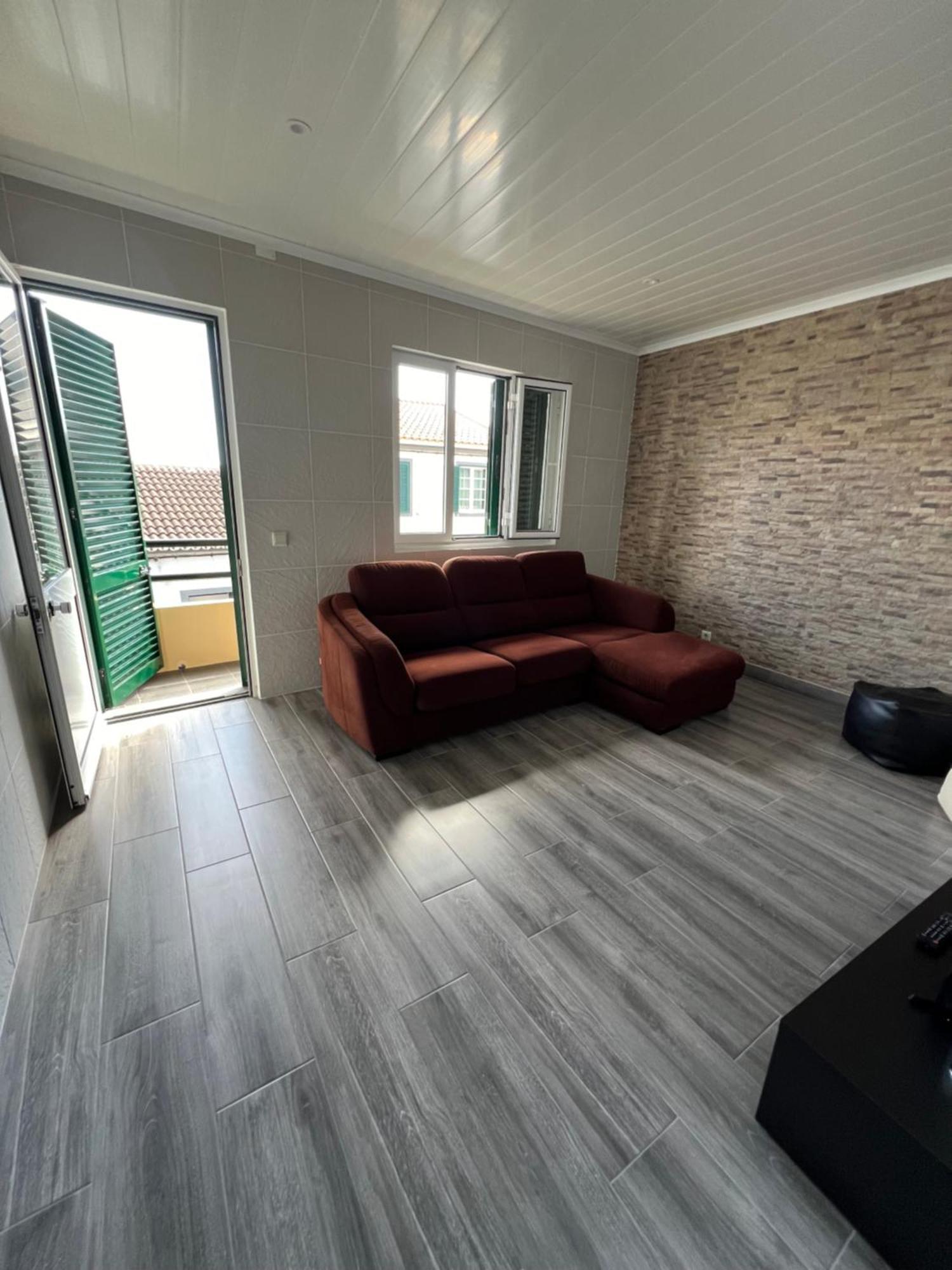 Casa A 2 Minutos A Pe De Piscina Natural Ponta Delgada Exteriör bild